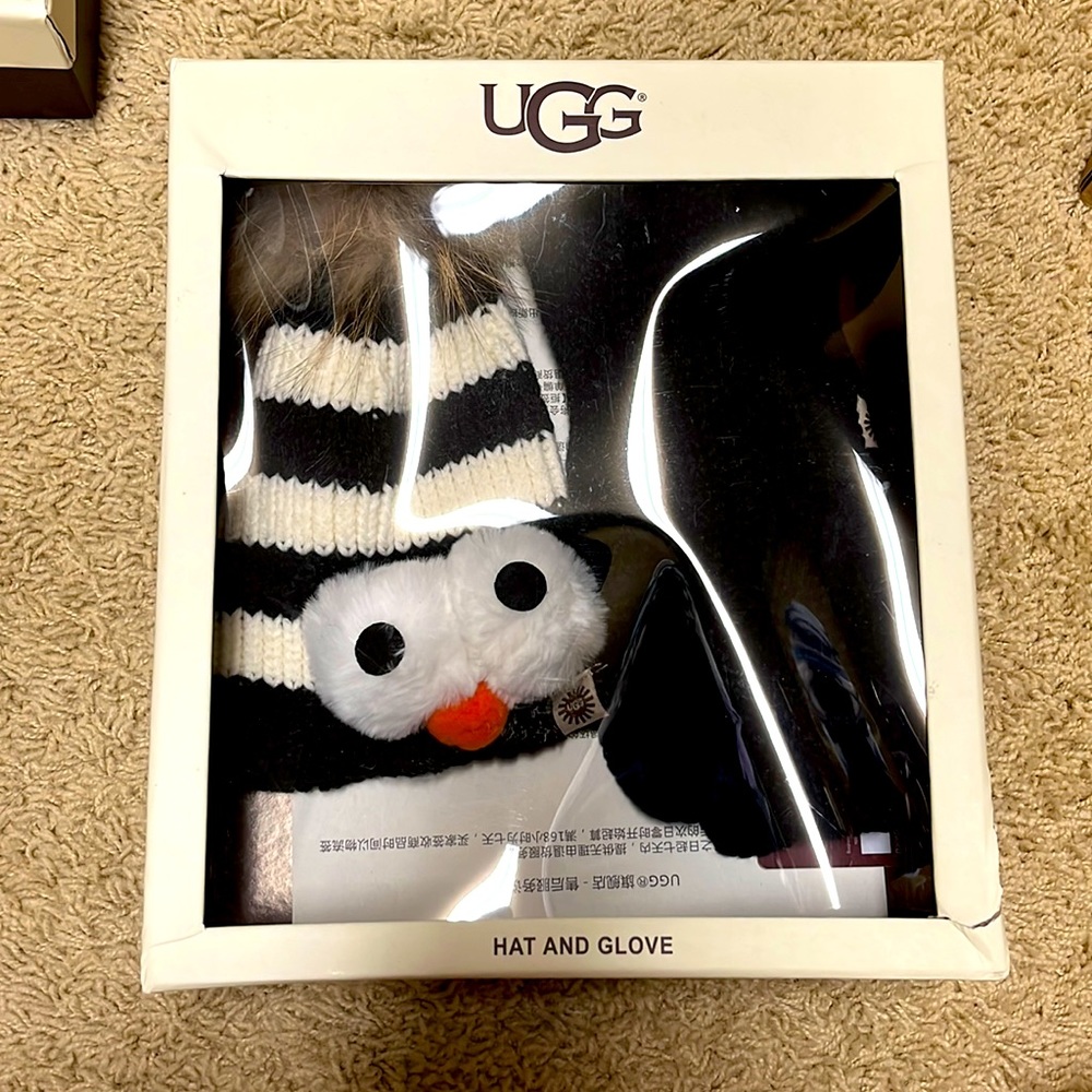 Kid winter hat and scarf set